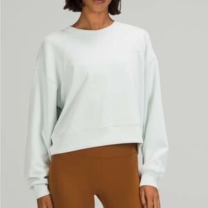 Lululemon Perfectly Oversized Crop Crew Size 2 / 4 White Waist Length Lounge